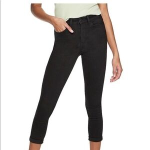 So black high rise crop jeggings 9/29 new with tags